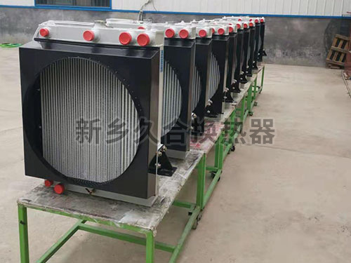 復合水箱散熱器